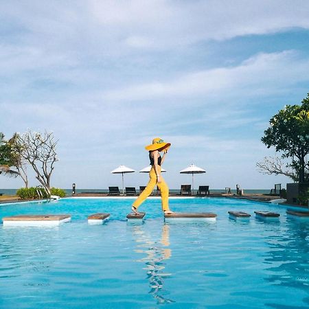 i Tara Resort&Spa Haad Chao Samran Exterior foto