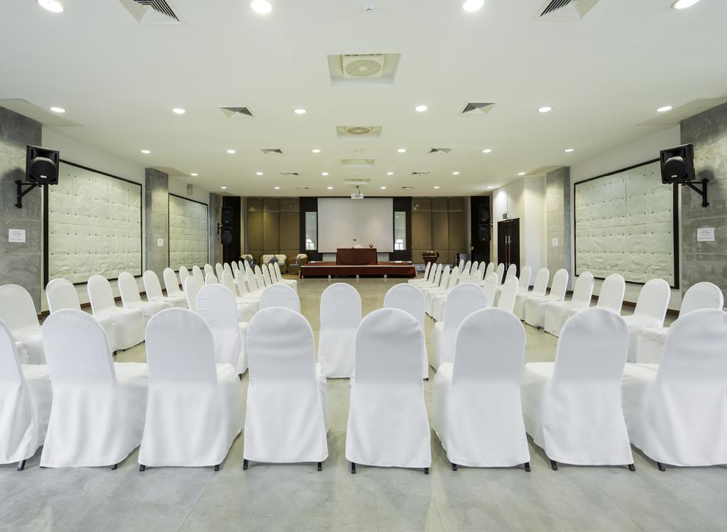 i Tara Resort&Spa Haad Chao Samran Exterior foto