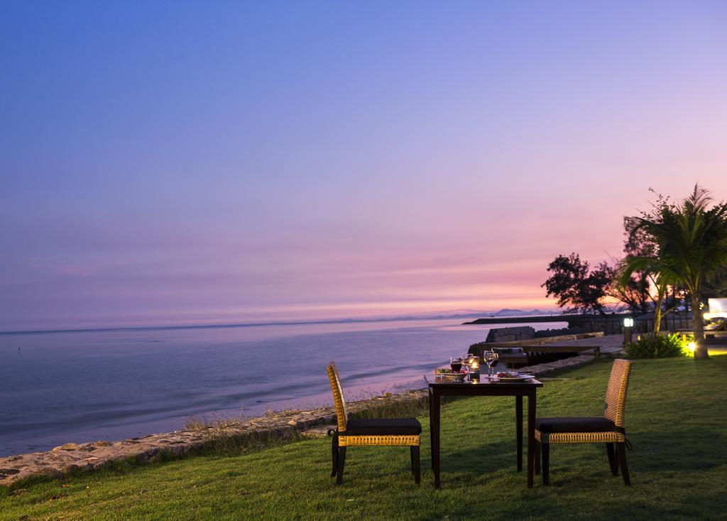 i Tara Resort&Spa Haad Chao Samran Exterior foto